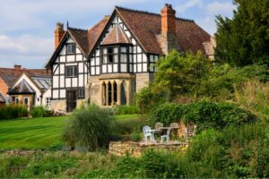 Residential Mortgage For UK Expat Business Owner