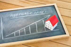 interest rate rise expats